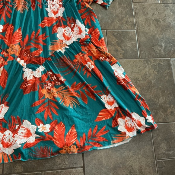 🔥3/$42 w FREE SHIPPING🔥 Floral ladies Dress in Teal and Orange - Picture 5 of 6